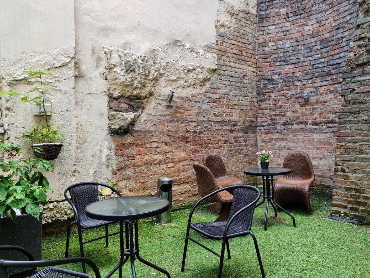 Puffa Hostel Lux ワルシャワ エクステリア 写真