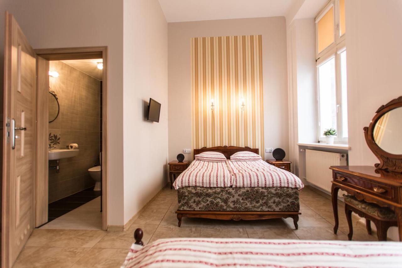 Puffa Hostel Lux ワルシャワ エクステリア 写真